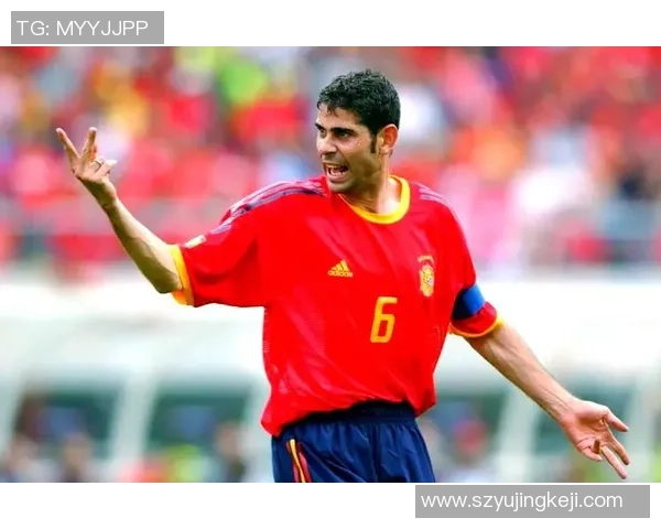 全球足坛最具传奇色彩的十大足球巨星及其辉煌事迹回顾