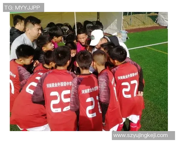 从草根少年到绿茵巨星的传奇之路：足球小将的梦想与奋斗